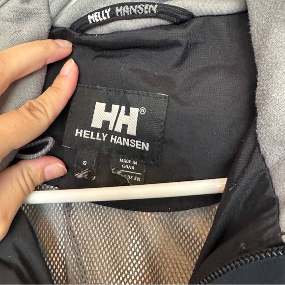 Helly Hansen Black Hooded Jacket Small - Picture 4 of 6